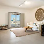 Lenny Lefkes (Paros)